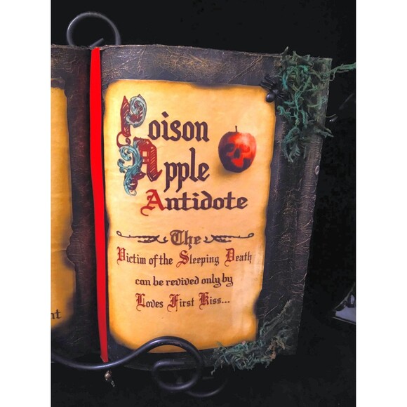 SNOW WHITE Peddlers Disguise Poison Apple Antidote Halloween Evil Queen Spell - Picture 3 of 5